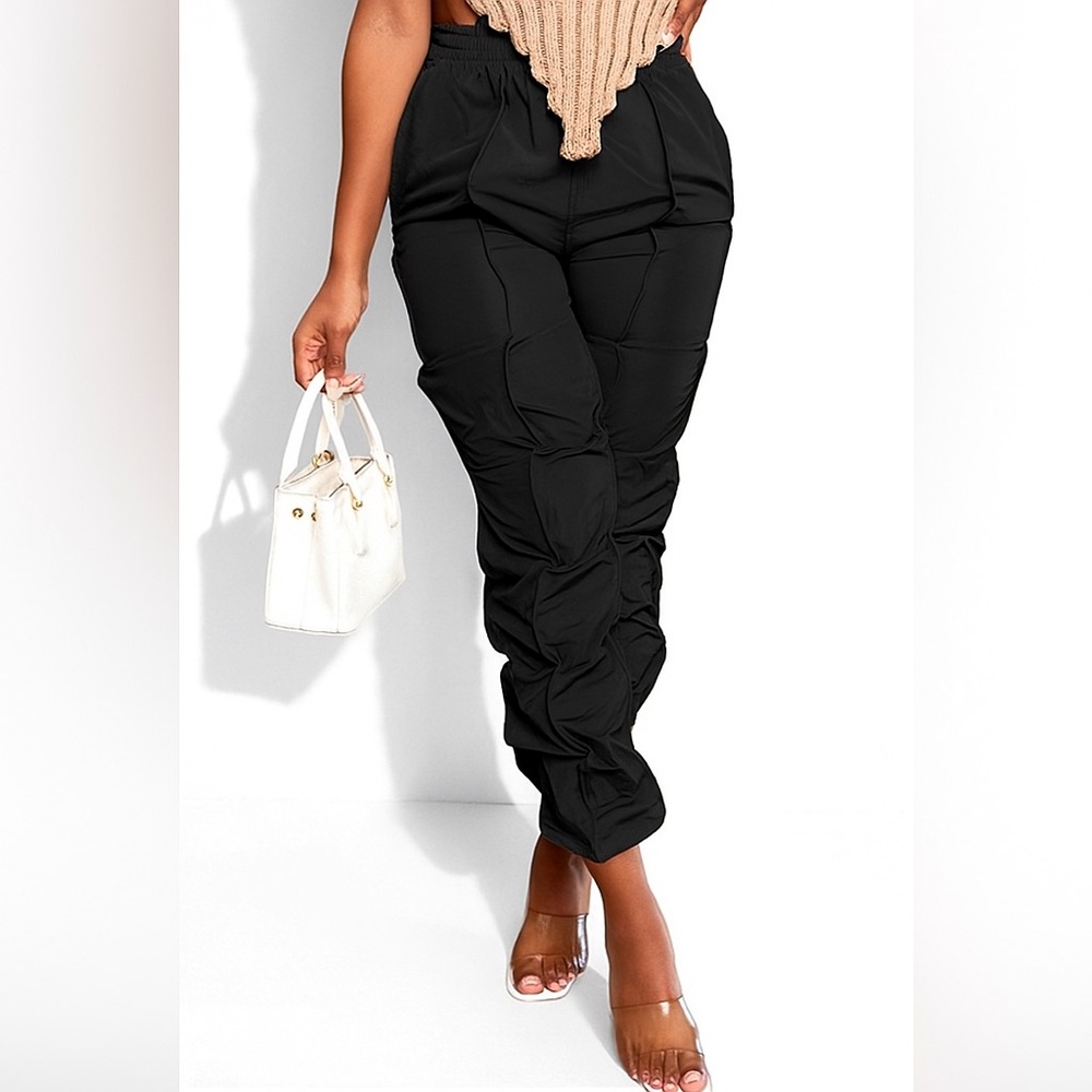Pink Ruched Detail Trousers with Elegant Fit - Picture 3 of 7